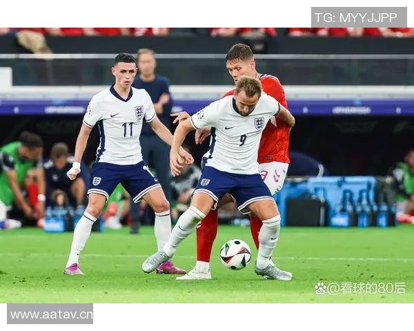 英超连续两次夺冠的球队及夺冠背后的故事